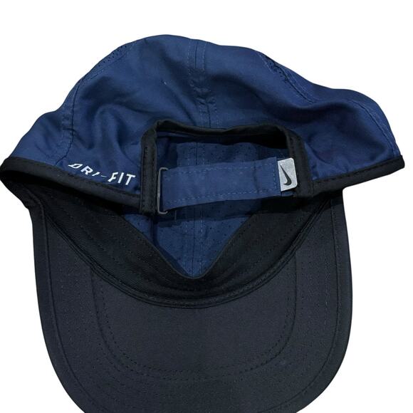 Nike Hat Cap Strap Back Navy Featherlight Dri FIT Running Lightweight Black Trim - Picture 4 of 4